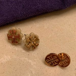Tory Burch Flower Resin Logo Stud Earrings